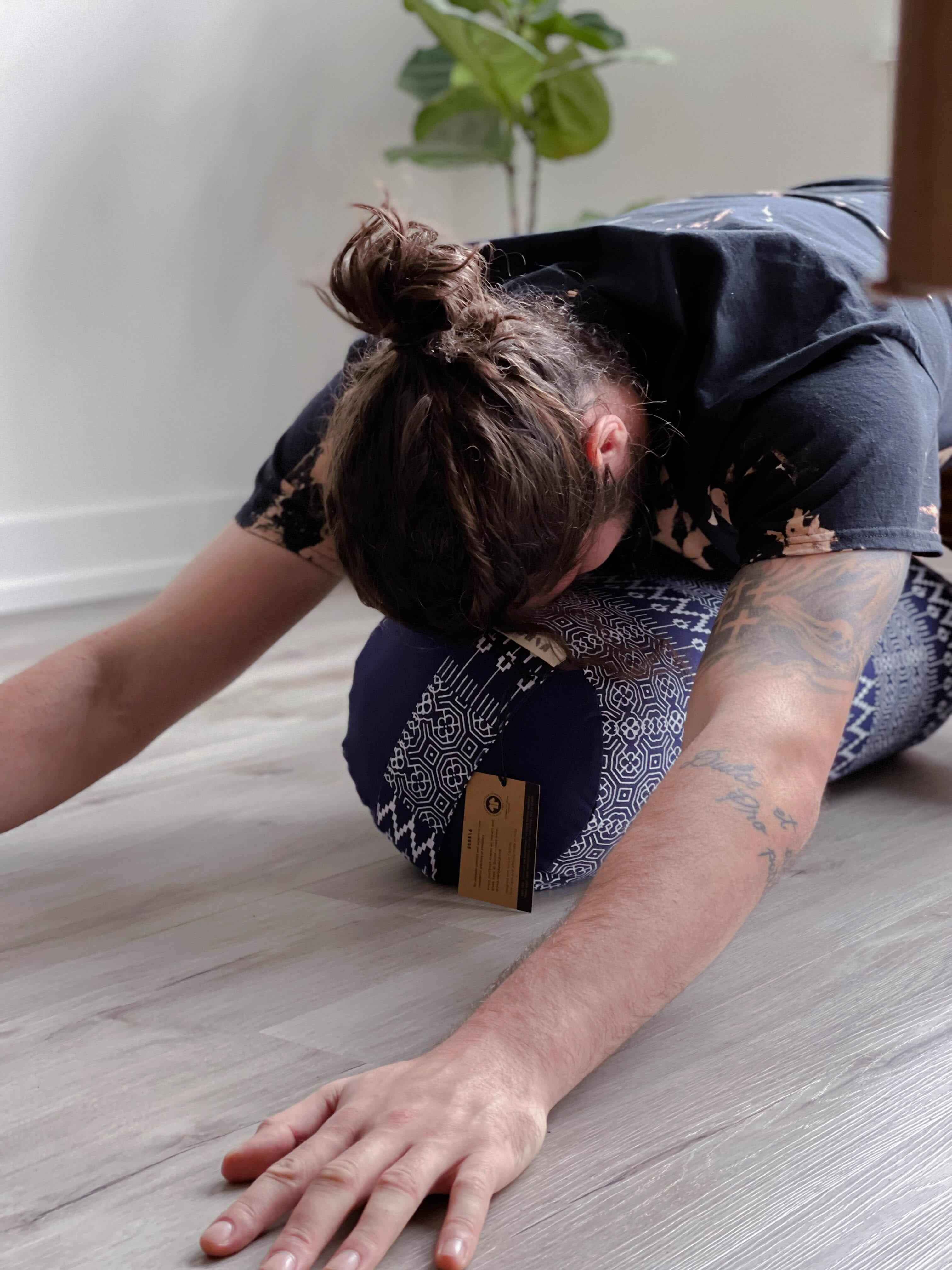 Coussin de yoga naturel et biologique | Imprimé bleu marine *PRÉCOMMANDE