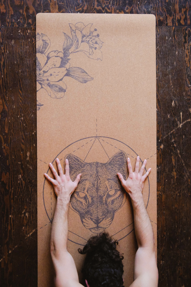 scoria-cork-Mountain-Lion-yoga-mat-natural-anti-slip-non-toxic-cork-rubber-hot-yoga-scoria-toronto